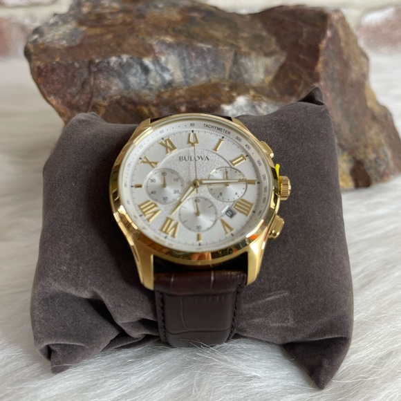 Men's Chronograph Wilton Brown
Leather Strap Watch 46.5mm NWT - Picture 4 of 12